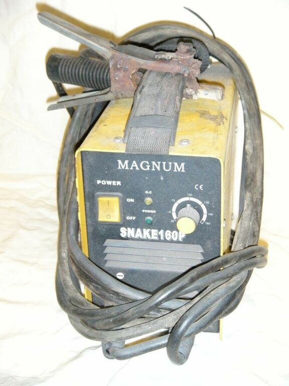 SPAWARKA INWERTOROWA MAGNUM SNAKE 160P Z KABLAMI
