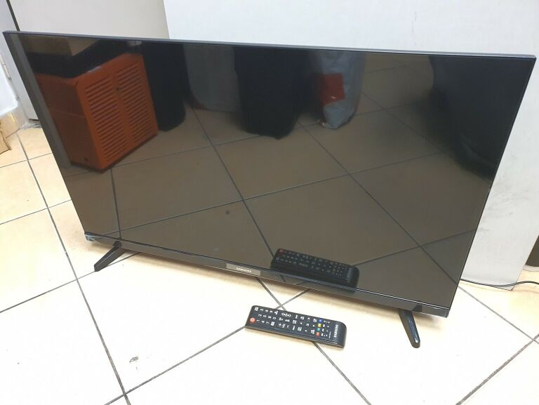 TELEWIZOR LED SAMSUNG UE32T4002AK 32,00 HD READY