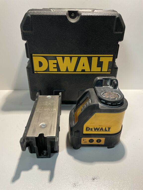 LASER KRZYŻOWY DEWALT DW088