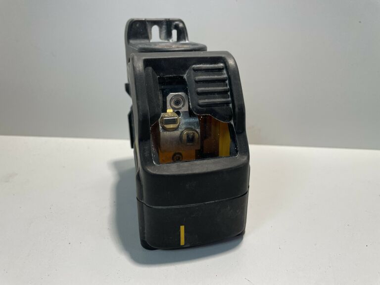 LASER KRZYŻOWY DEWALT DW088