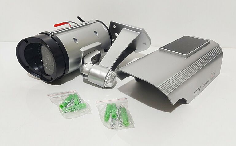 KINGAVON DUMMY SOLAR CCTV CAMERA SC145