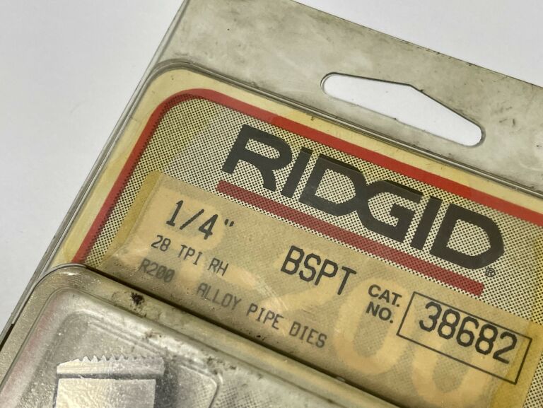 NOŻE NARZYNKI DO GWINTOWNICY RIDGID R200