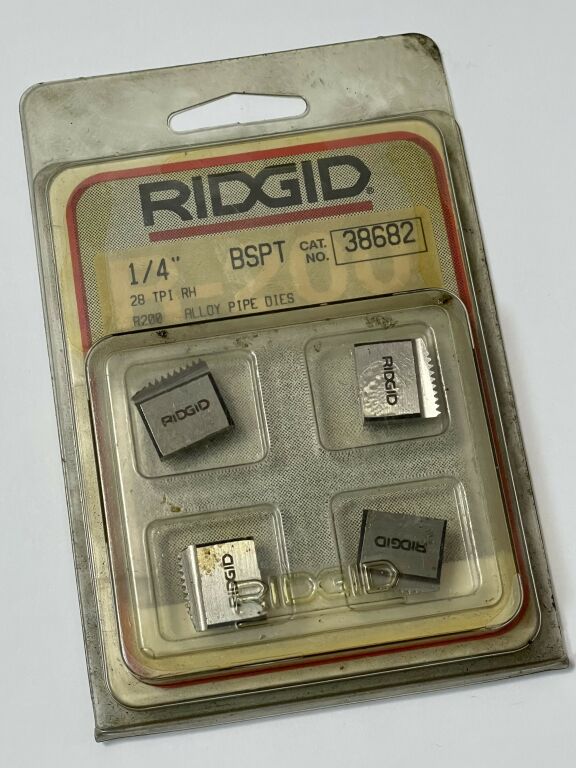 NOŻE NARZYNKI DO GWINTOWNICY RIDGID R200