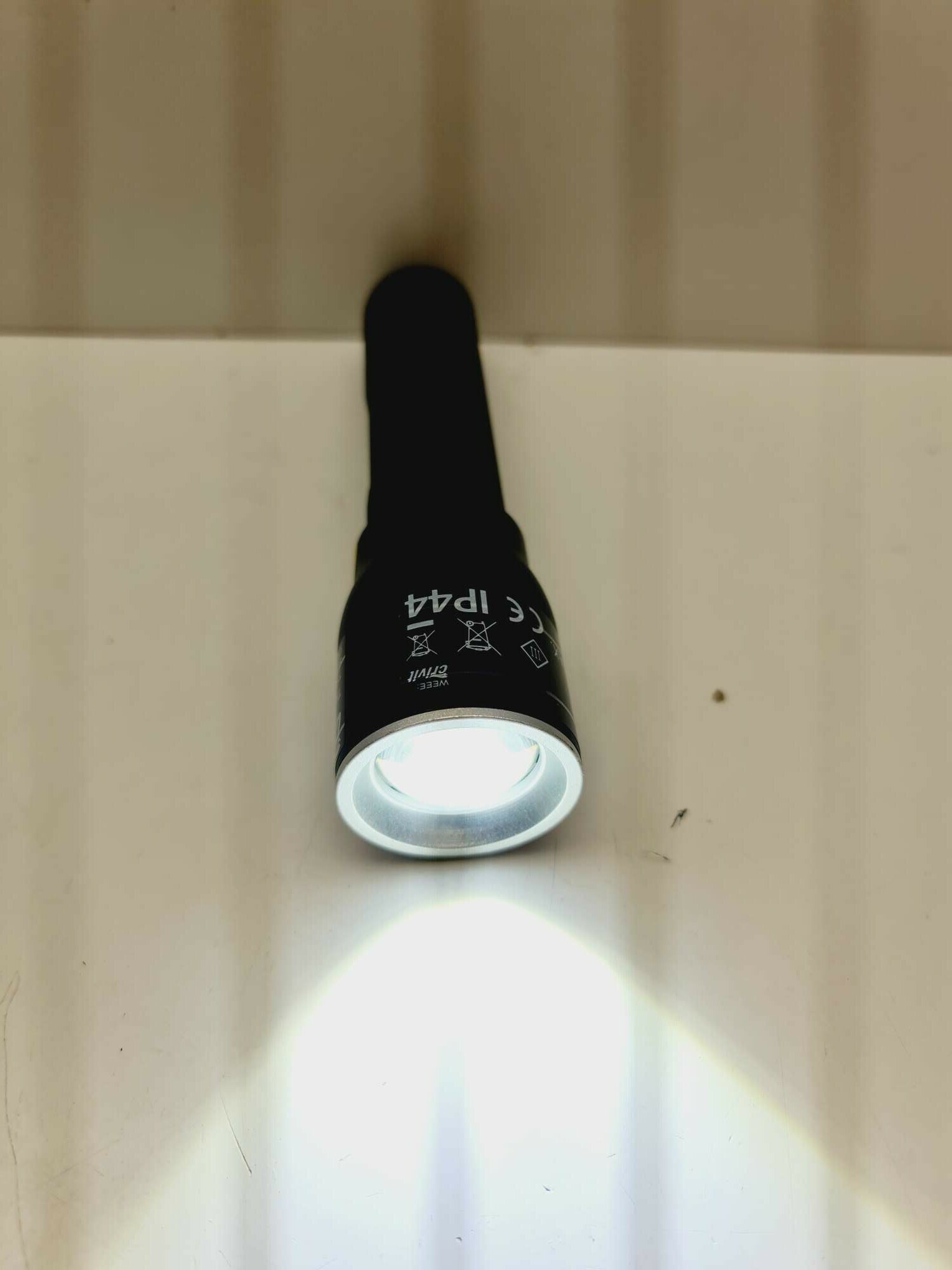 crivit-akumulatorowa-latarka-led-1000-lm-marka-crivit