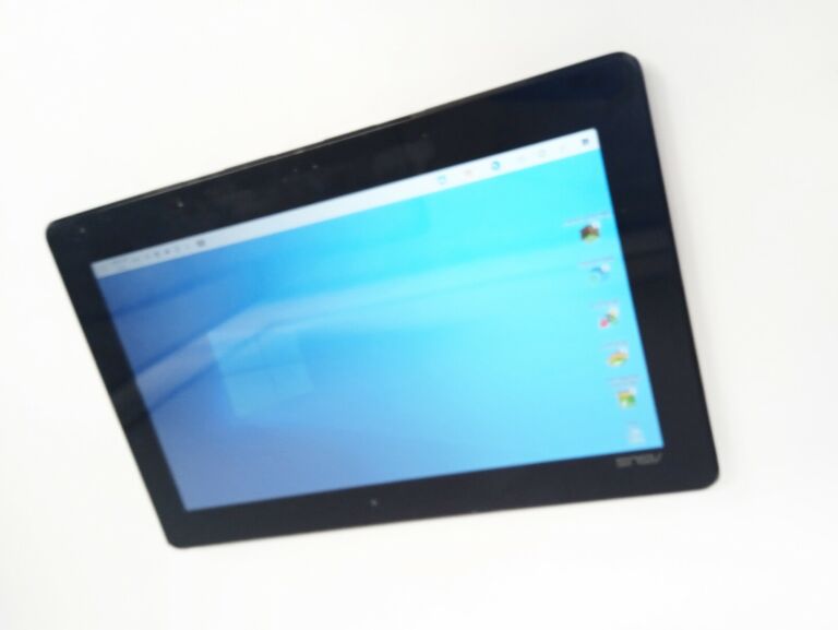 TABLET ASUS T100 Z KLAWIATURĄ - USZKODZONY!