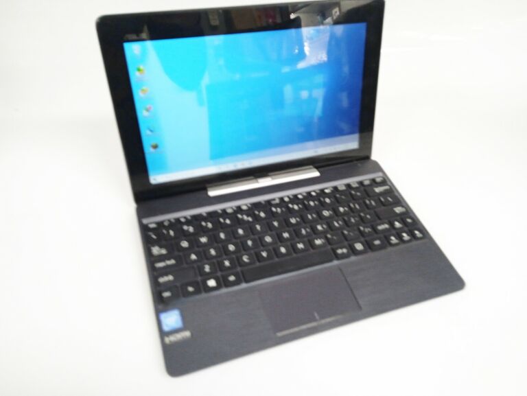 TABLET ASUS T100 Z KLAWIATURĄ - USZKODZONY!