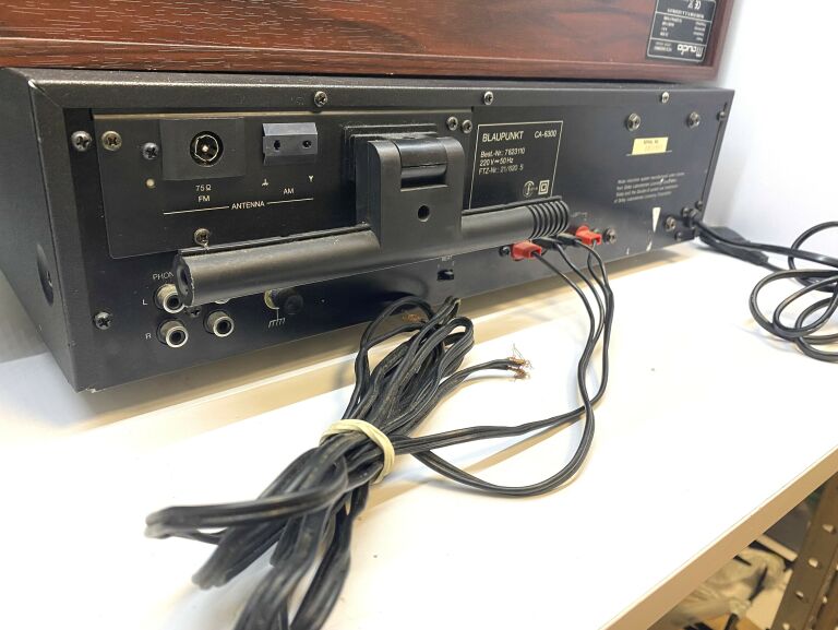 AMPLITUNER BLAUPUNKT CA-6300 + 4 GŁOŚNIKI