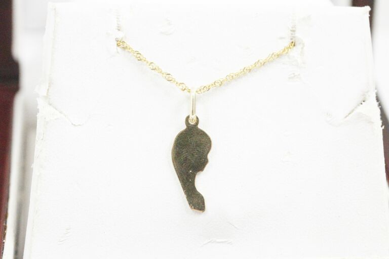 nowa-zlota-zawieszka-maryja-pr585-w-082g-typ-129254-2