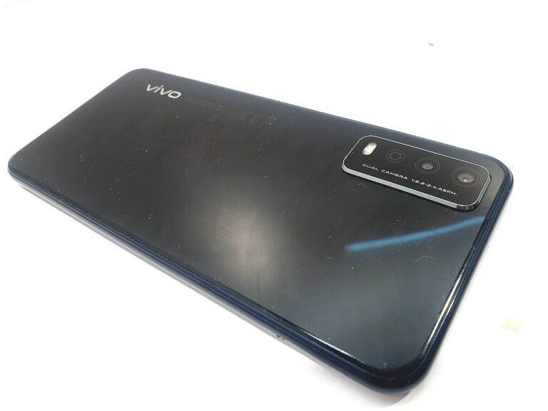 TELEFON VIVO Y11S PUD.
