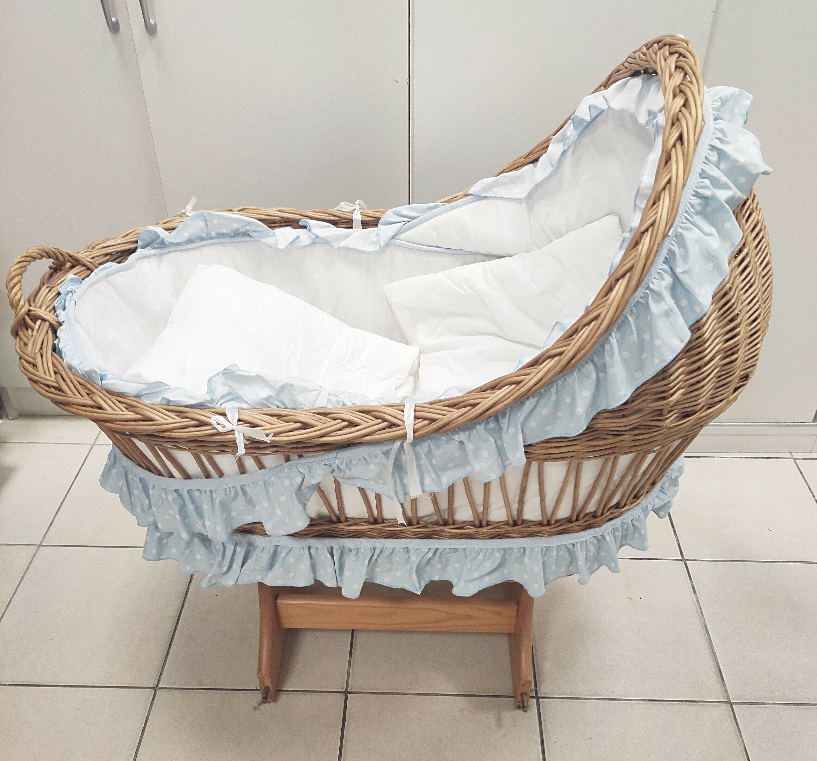 kosz-mojzeszaposciel-materacyk-odbior-osobisty-kolekcja-kosz-mojzesza