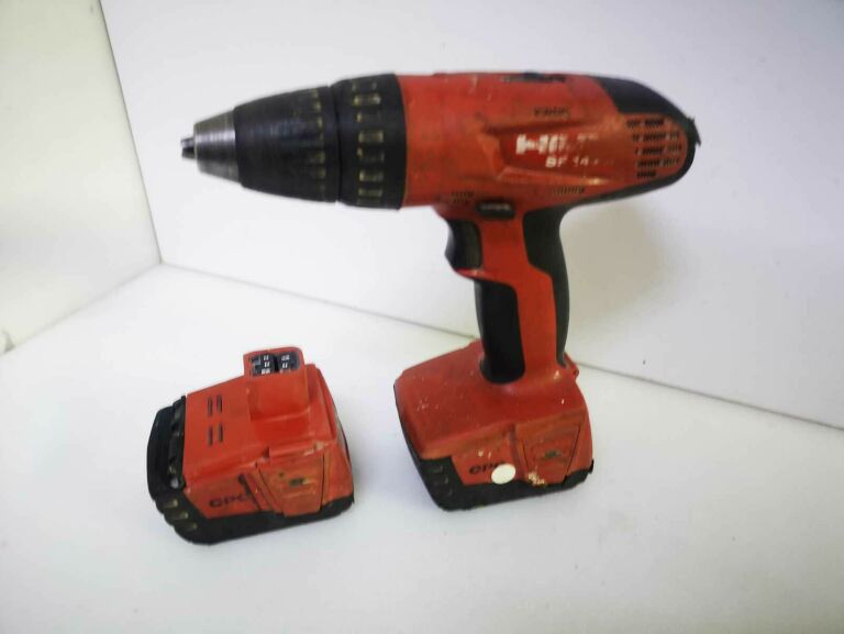 WKRĘTARKA HILTI SF 144-A + DWA AKU 14,4V 2,6AH