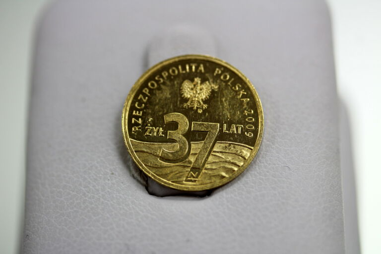 ZŁOTA MONETA 37 ZŁ POPIEŁUSZKO 2009 P900 1,75G