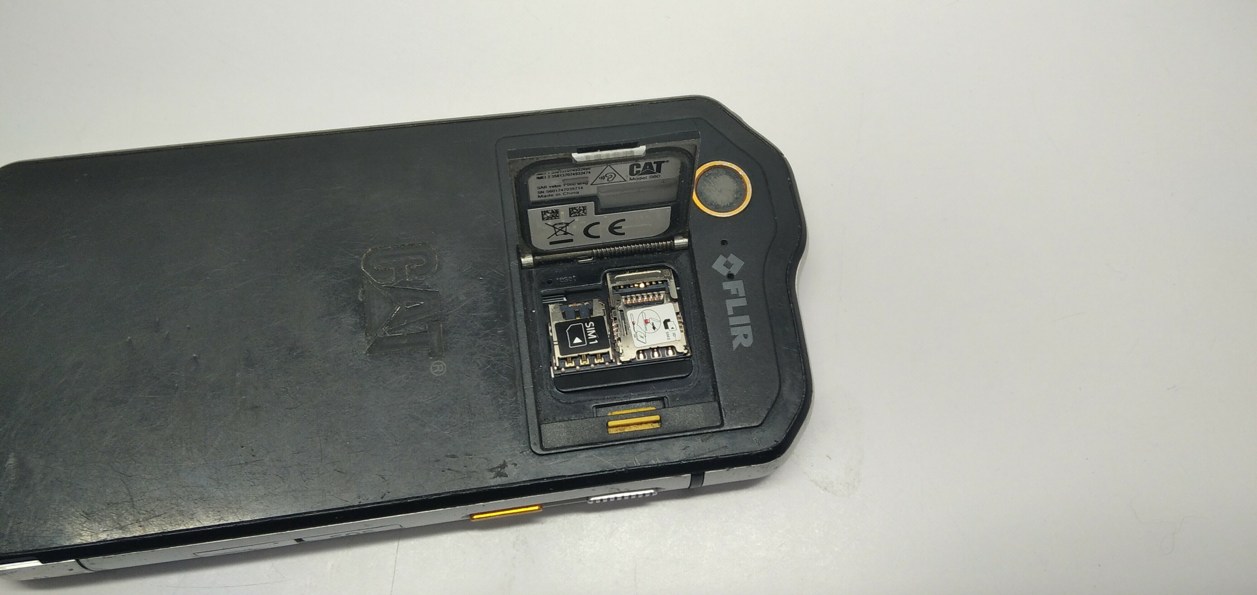 telefon-cat-s60-kolor-czarny