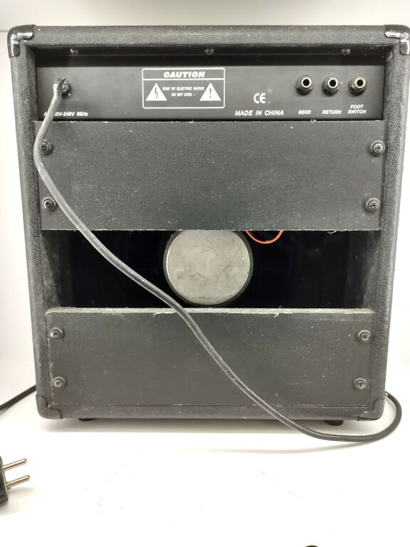 WZMACNIACZ PIEC GITAROWY SOUNDER GX-20R 20W