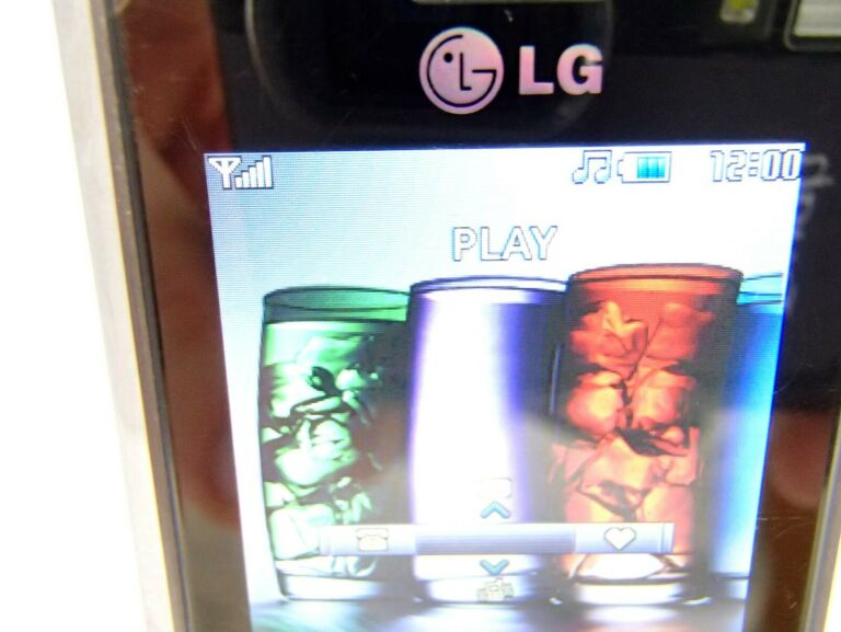 TELEFON LG KE970 B/S + ŁAD