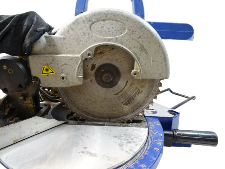 pilarka-ukosnica-metabo-ks-210-lasercut-kod-producenta-4007430247360