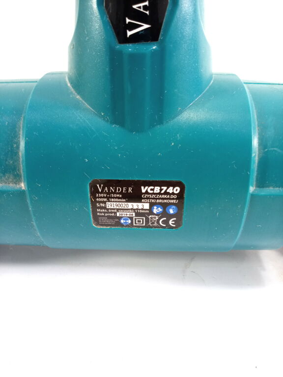 CZYSZCZARKA DO KOSTKI BRUKOWEJ VCB740