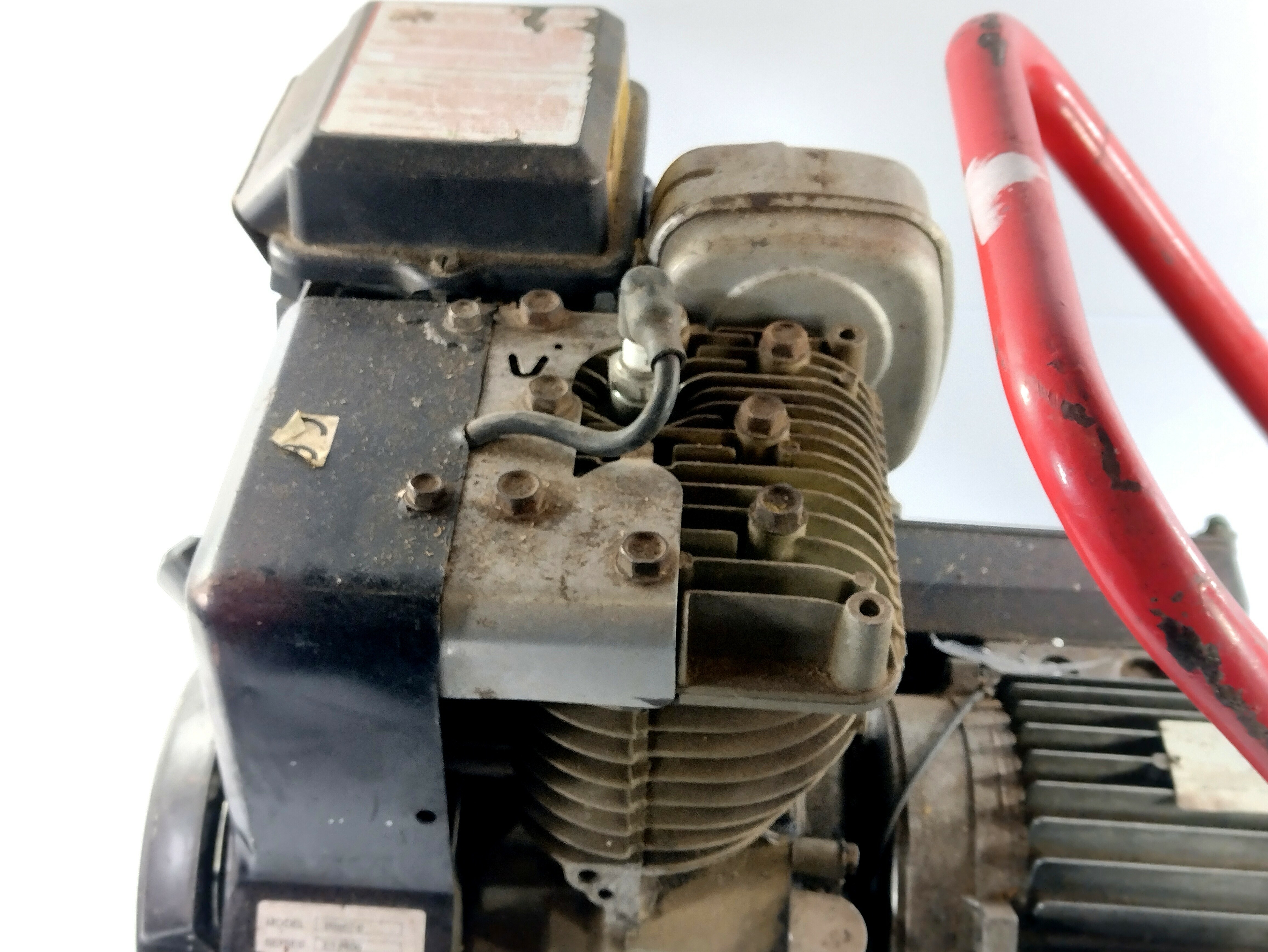 agregat-pradotworczy-briggs-i-straton-2-kw-model-09867-0