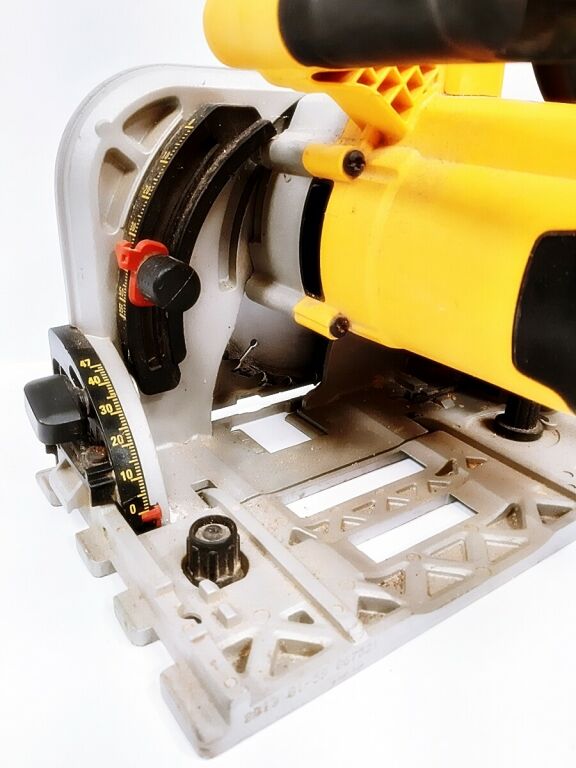 zaglebiarka-dewalt-dws520-kod-producenta-dws520k-qs