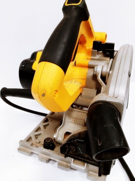 zaglebiarka-dewalt-dws520-product-id