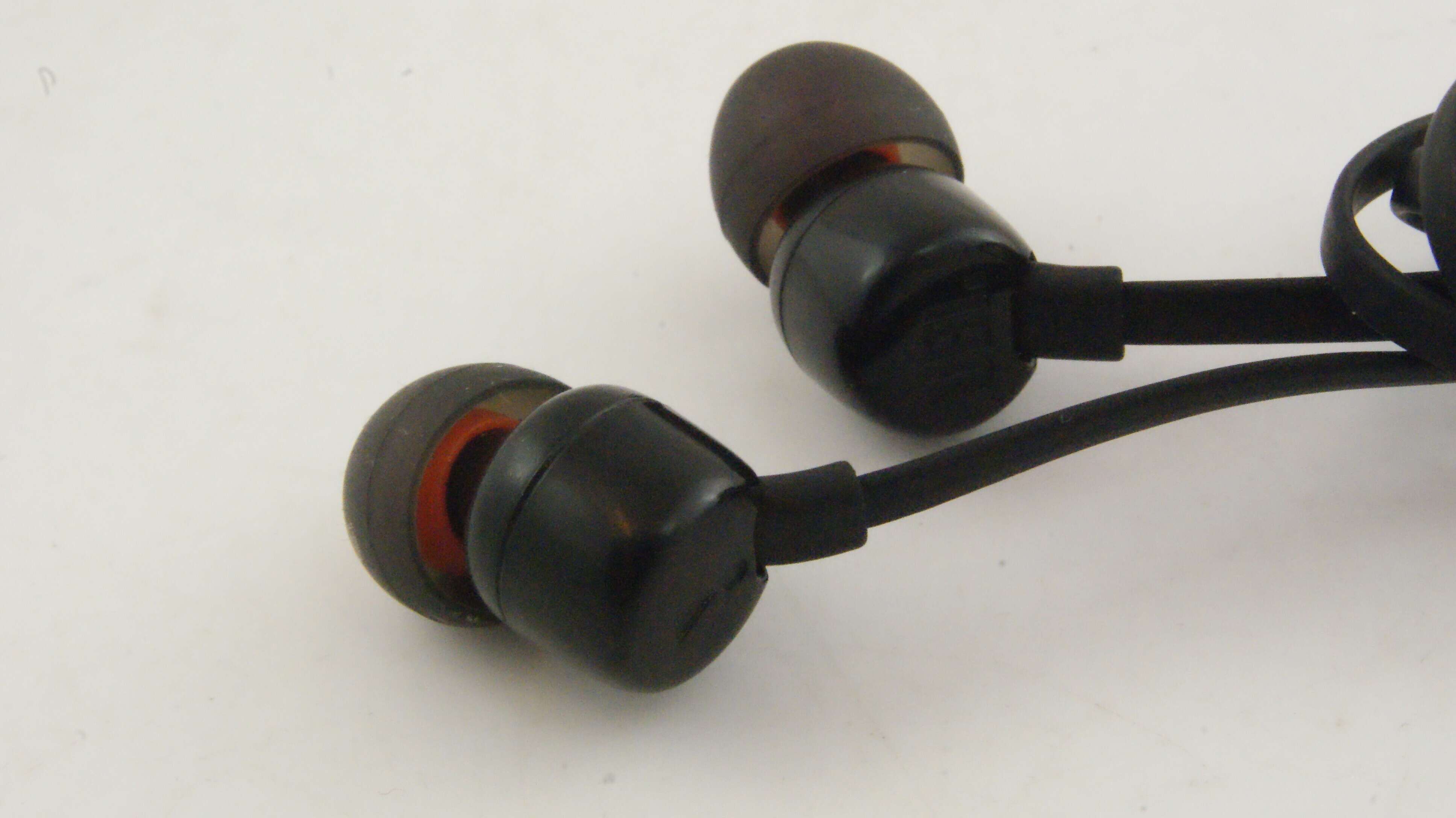 SŁUCHAWKI JBL C16 PRZEWODOWE DOUSZNE Przewodowe Loombard.pl