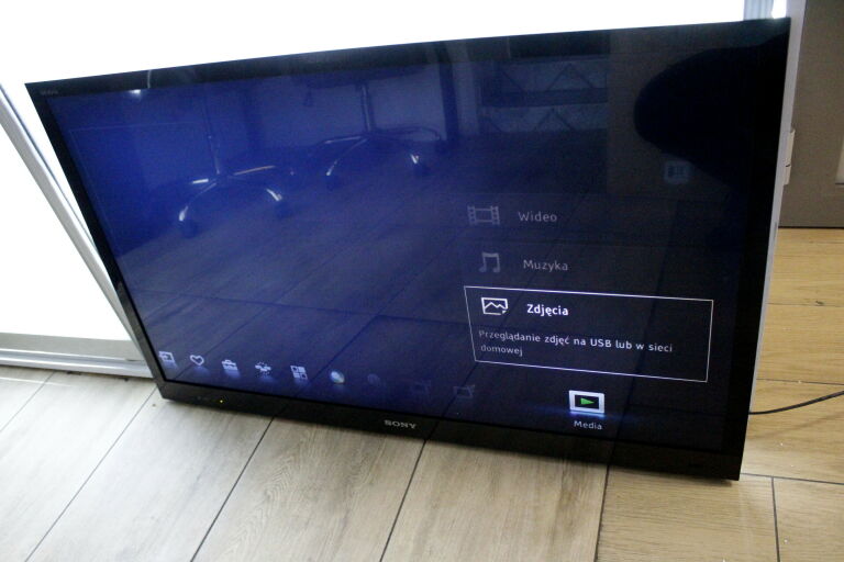 TELEWIZOR LCD 46'' SONY BRAVIA KDL-46EX720 FULLHD