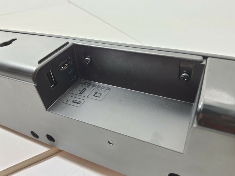 SOUNDBAR SONY HT-SF150 Z PILOTEM