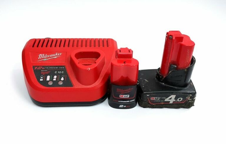 ZAKRĘTARKA UDAROWA MILWAUKEE M12 CID KOMPLET