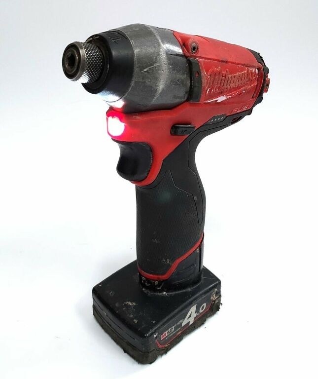 ZAKRĘTARKA UDAROWA MILWAUKEE M12 CID KOMPLET