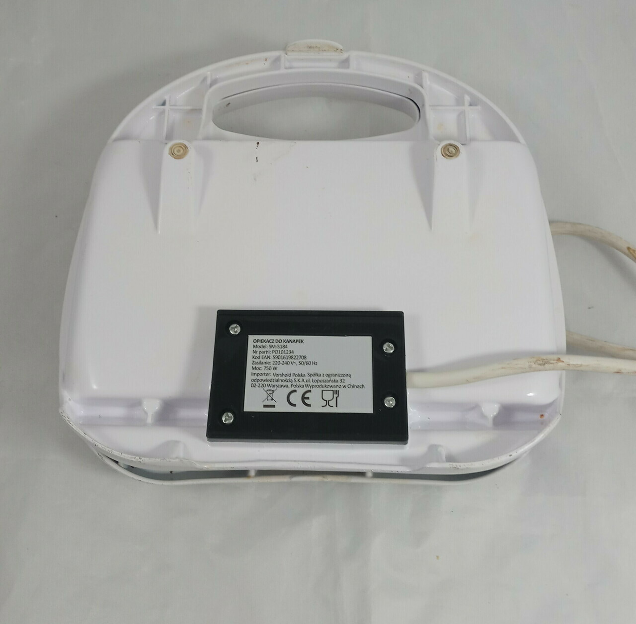 opiekacz-food-expert-bialy-sm-5184-750w-bn-ksztalt-kanapek-kwadrat