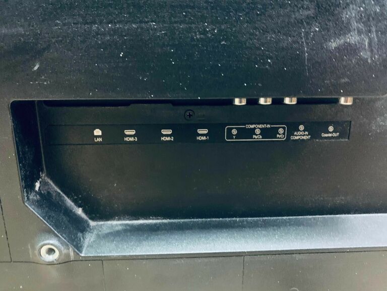 TELEWIZOR MANTA 43LUS68L OPIS