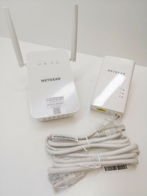 WZMACNIACZ SYGNAŁU WIFI NETGEAR POWERLINE 1000+