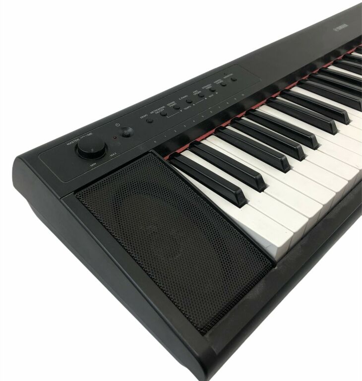 KEYBOARD YAMAHA PIAGGERO NP-11
