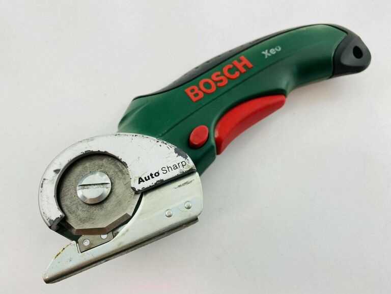 AKUMULATOROWA WYCINARKA UNIWERSALNA BOSCH XEO