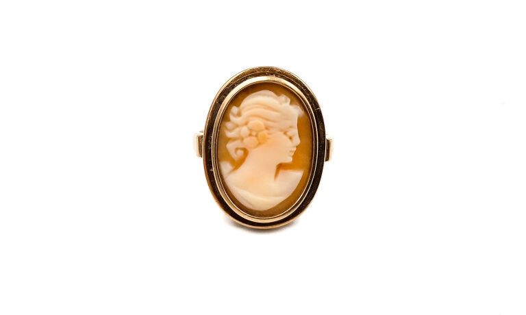 wyrob-jubilerski-uzywany-pierscionek-kamea-al-niepodleglosci-156-sc-warszawa