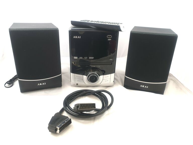 WIEŻA AKAI AMD05 + PILOT