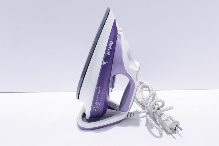 ŻELAZKO TEFAL FV4660