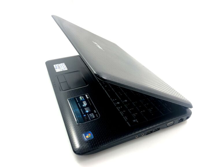 ASUS X5DC COLERON D 220 1,20GHZ/3GB RAM/320GB HDD