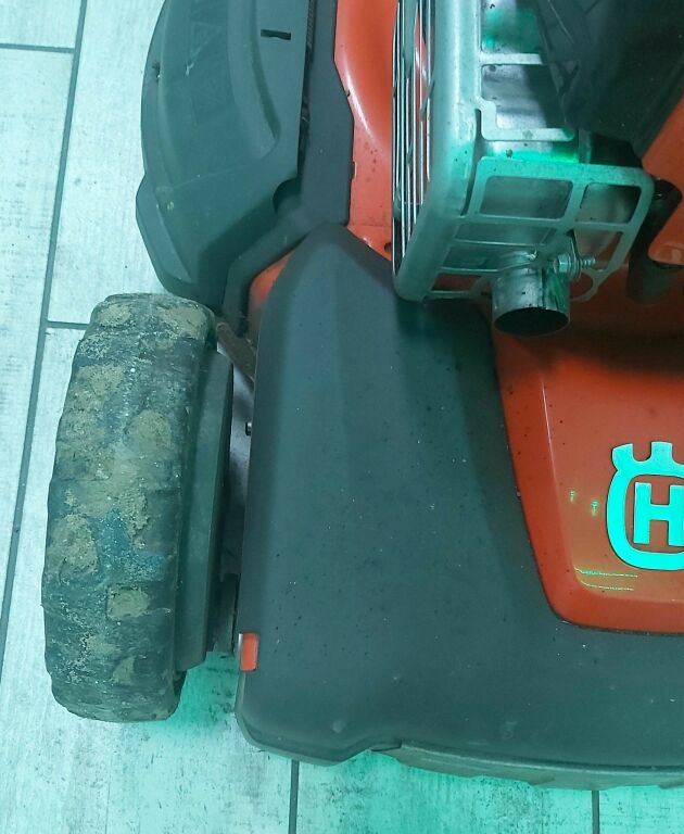 KOSIARKA SPALINOWA HUSQVARNA LB 248S