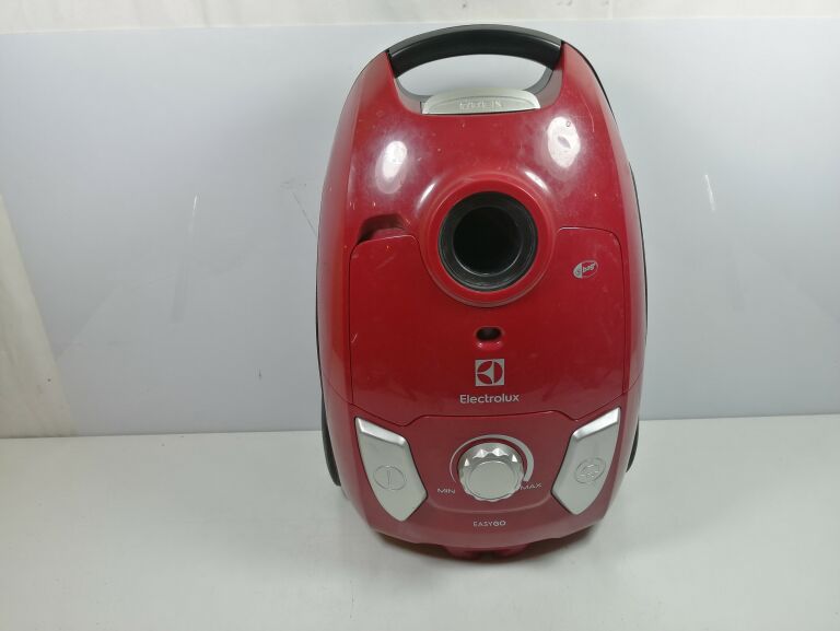 ODKURZACZ ELECTROLUX EEG43WR