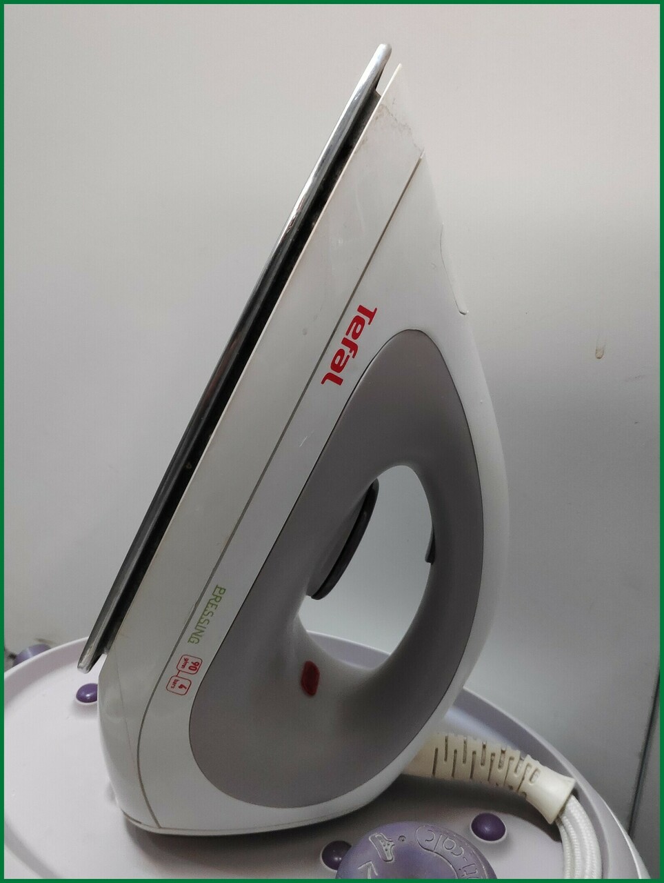 stacja-parowa-tefal-gv4210-kolor-dominujacy-bialy