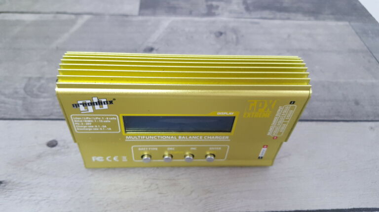 ŁADOWARKA MIKROPROCESOROWA GPX EXTREME GREENBOX