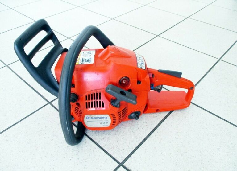 PIŁA SPALINOWA HUSQVARNA 236