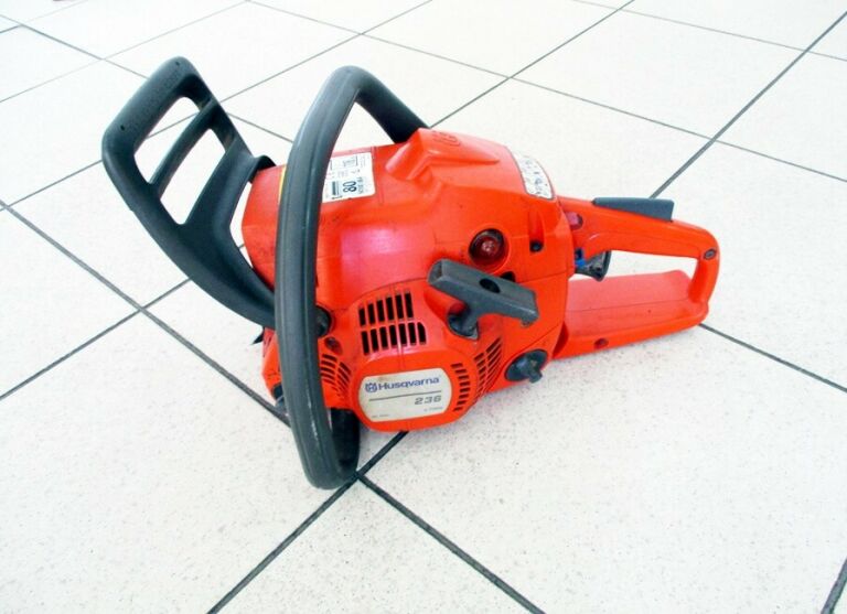 PIŁA SPALINOWA HUSQVARNA 236
