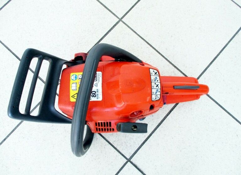 PIŁA SPALINOWA HUSQVARNA 236
