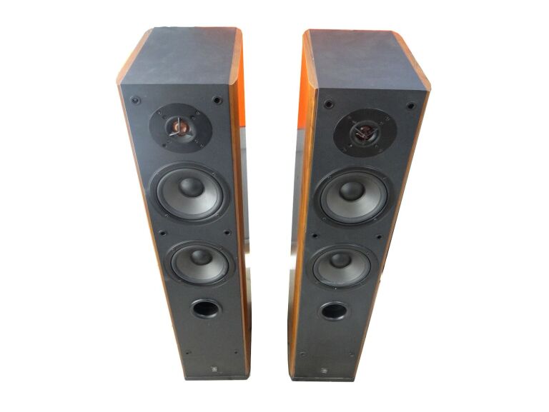 kolumny-glosnikowe-podlogowe-yamaha-ns-8900-stan-uzywany