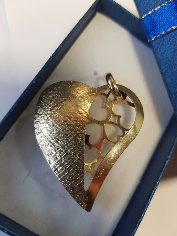ZAWIESZKA ZŁOTA DUŻE SERCE 4,81GR