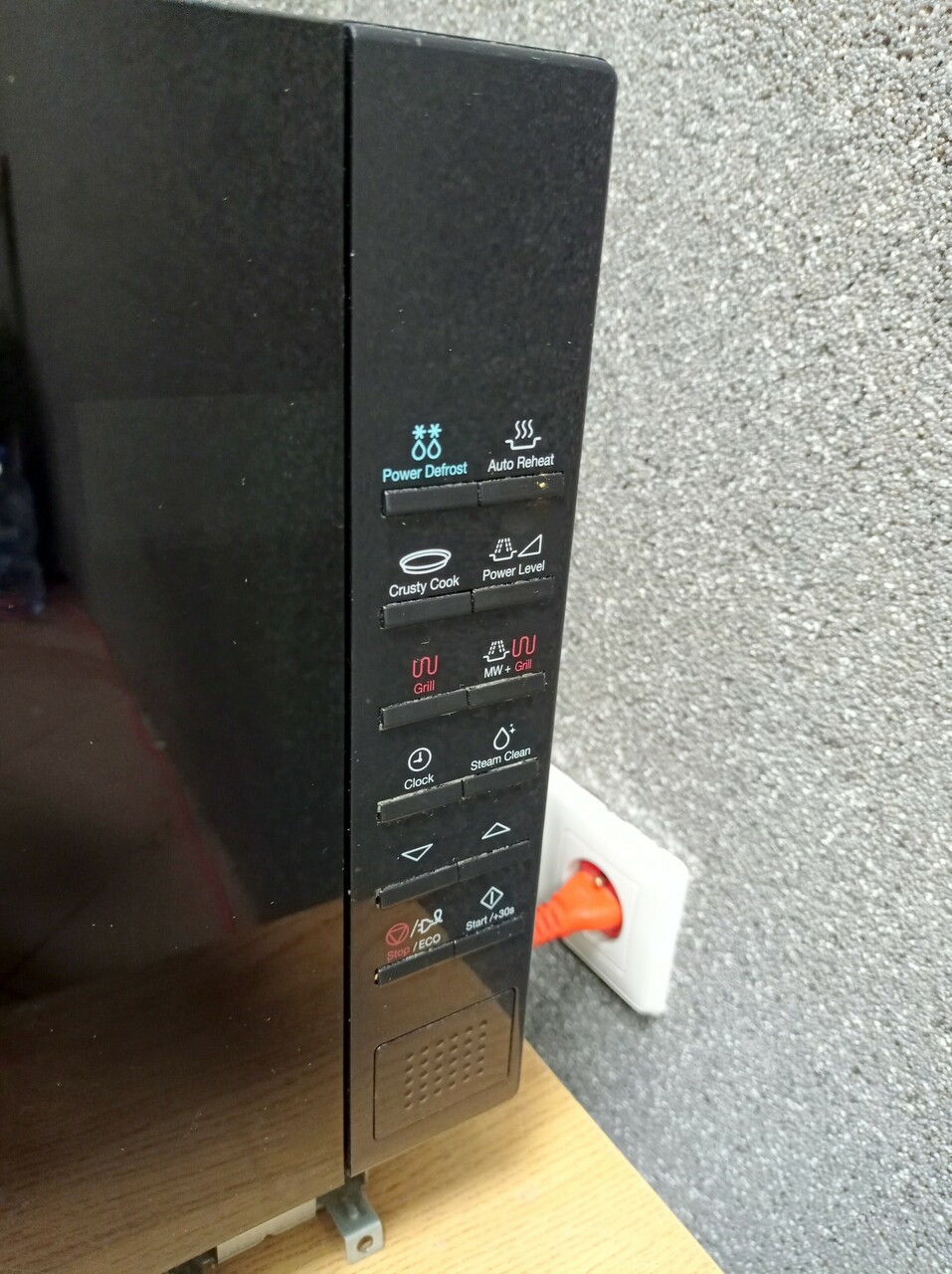 kuchenka-mikrofalowa-samsung-fg87sub-marka-samsung