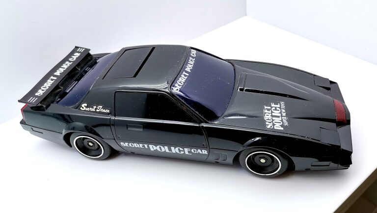 KUANG WU TOYS POLICE CAR AUTKO 1988R PRL
