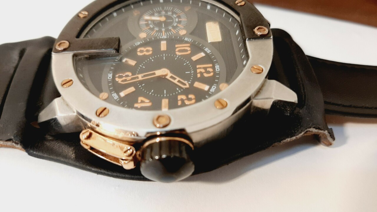 zegarek-jean-paul-gaultier-8500405-typ-nareczny